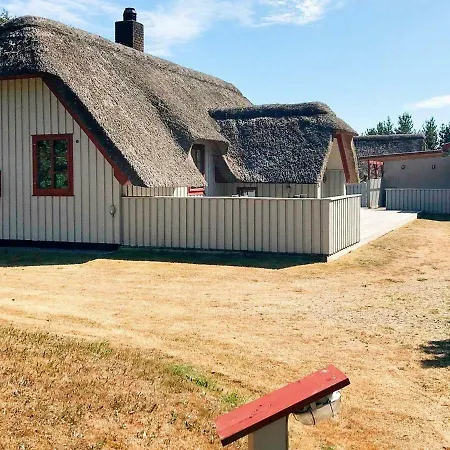 Three-bedroom Holiday In 86 Holiday home
