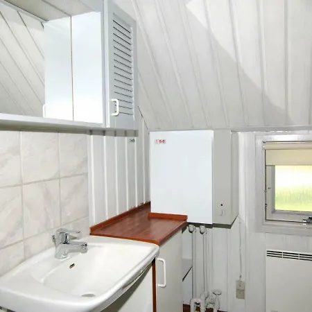 Three-bedroom Holiday In 86 Blavand